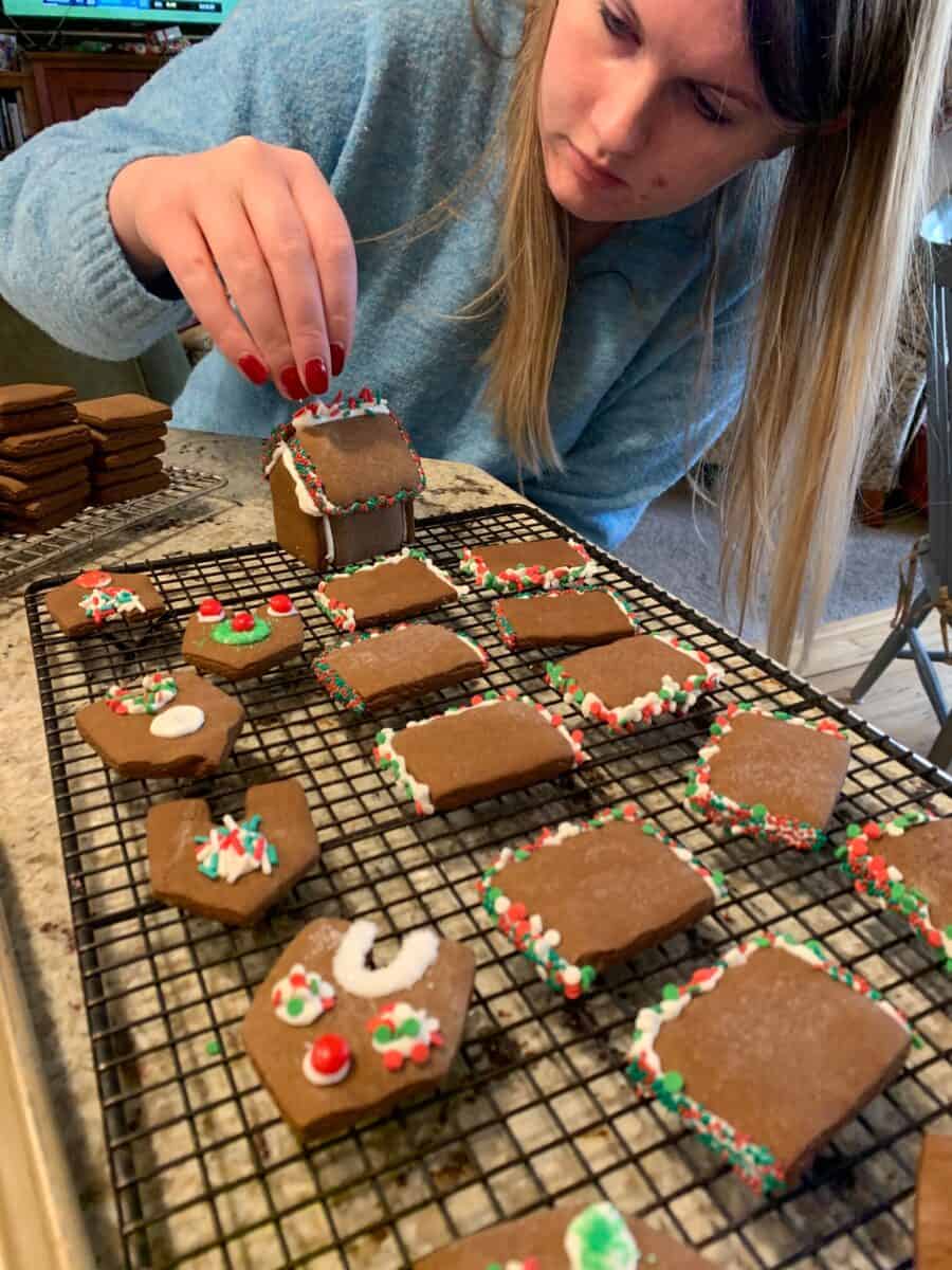 Decorating the mini-houses. 