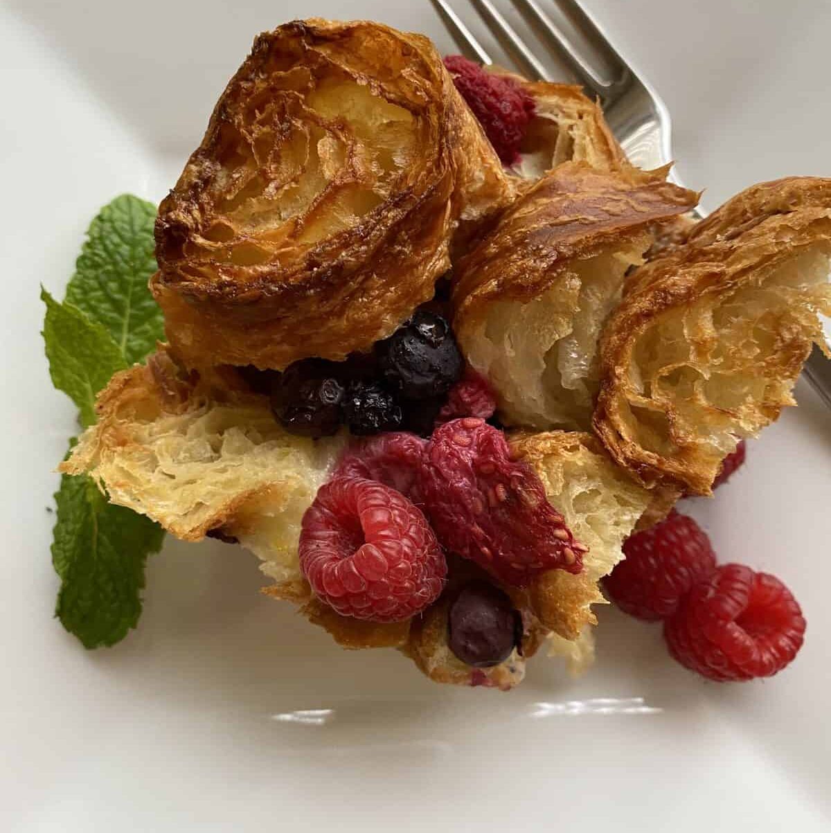 Croissant Bread Pudding - Crinkledcookbook.com