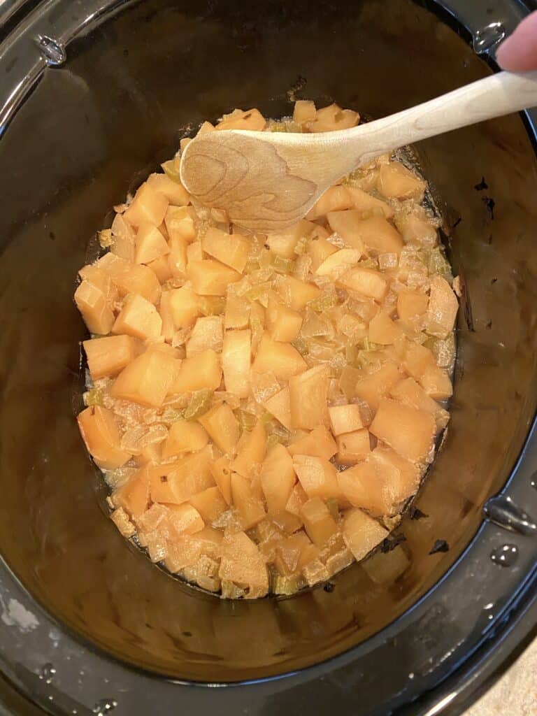 Crockpot Clam Chowder - Crinkled Cookbook